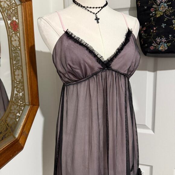 VTG Y2K Ivy & Annabelle Black Sheer Mesh & Pink Lined Rosettet Ruffle Slip Dress - Picture 2 of 8